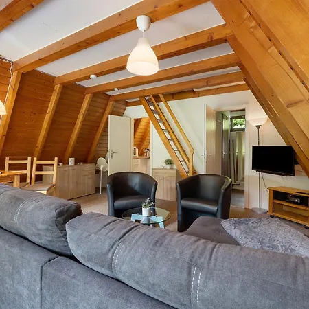 Ferienhaeuser Am Waldschloesschen * لانغلسهايم