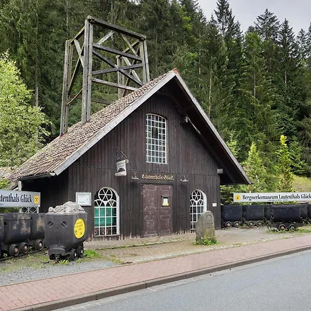 بيت للعطل Ferienhaeuser Am Waldschloesschen *